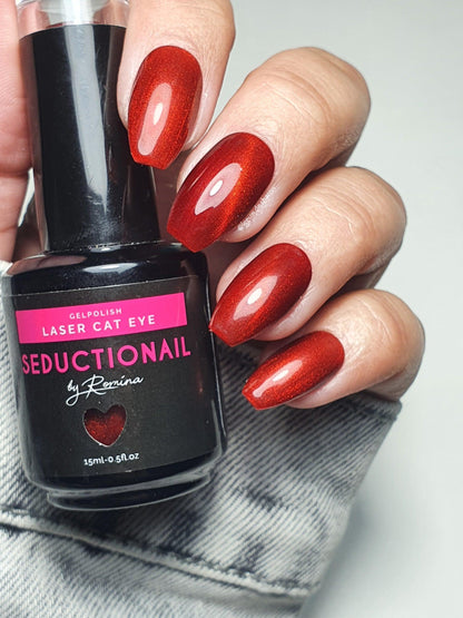 SN174 Red Christmas Cat Eye - Seductionail